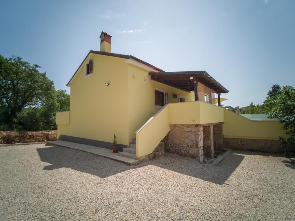 Holiday House Tos-Vila With Heated Pool Vrbnik Luaran gambar