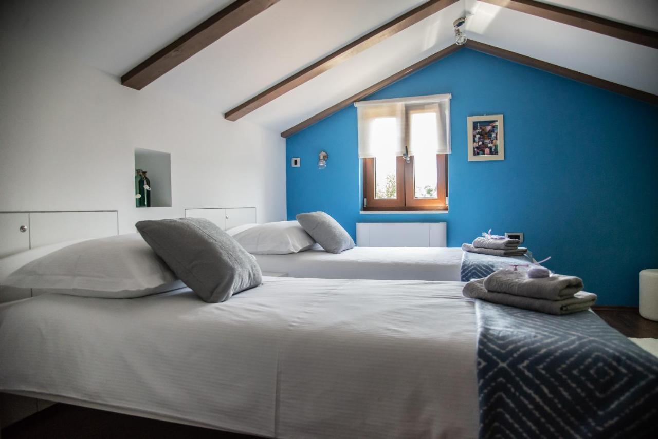 Holiday House Tos-Vila With Heated Pool Vrbnik Luaran gambar