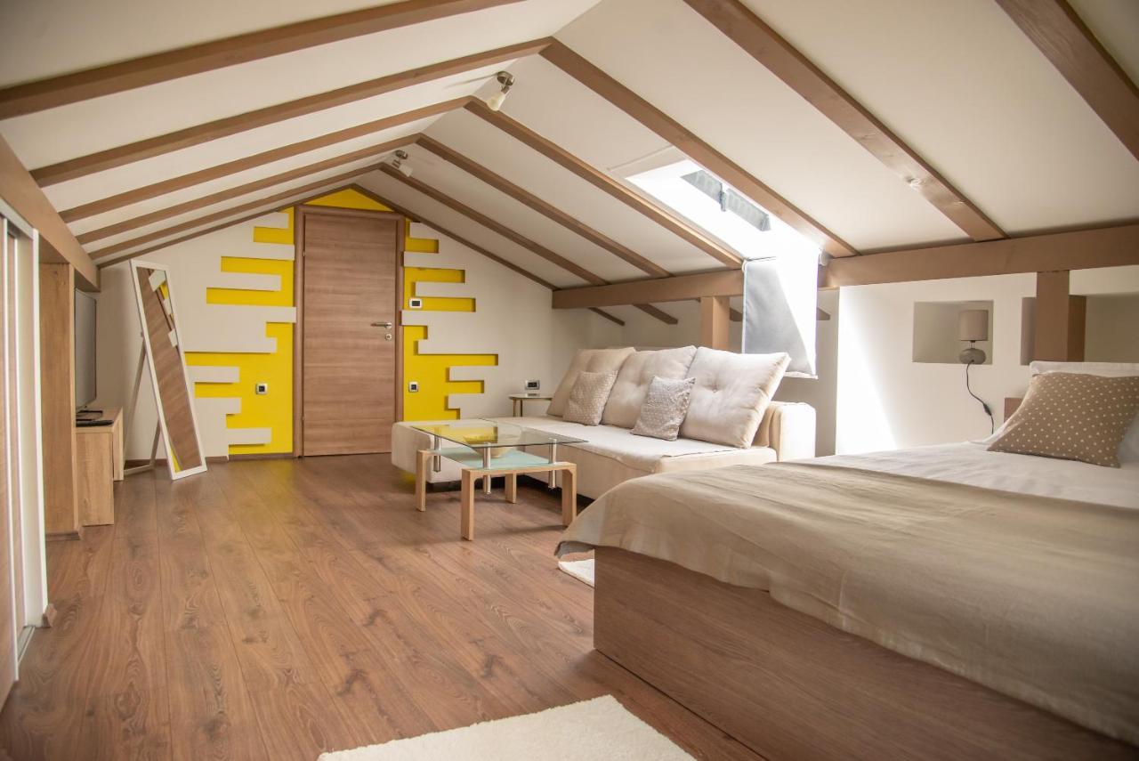 Holiday House Tos-Vila With Heated Pool Vrbnik Luaran gambar