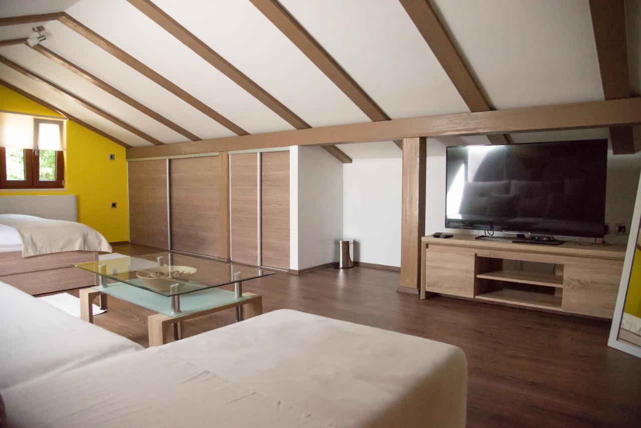 Holiday House Tos-Vila With Heated Pool Vrbnik Luaran gambar