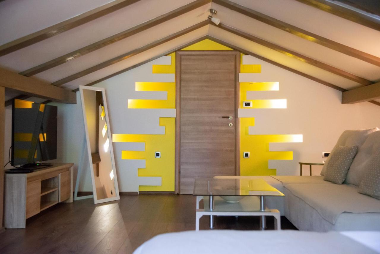 Holiday House Tos-Vila With Heated Pool Vrbnik Luaran gambar